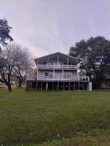 57 Lake Shore Lane Riverside TX 77320