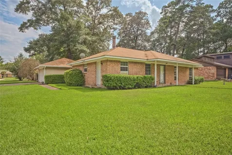 1914 Woodway Drive Woodbranch TX 77357