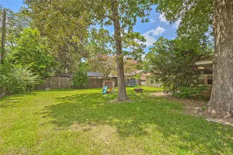 1914 Woodway Drive Woodbranch TX 77357