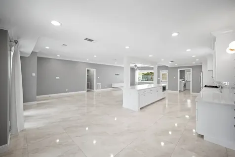 6215 S Braeswood Boulevard Houston TX 77096