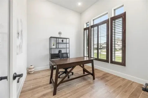 1907 Creekwood Cove Missouri City TX 77459