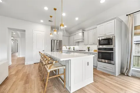 1907 Creekwood Cove Missouri City TX 77459