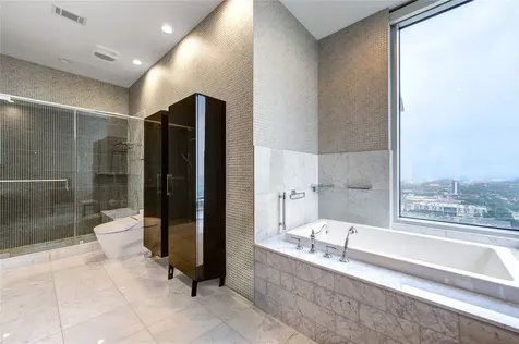 2727 Kirby Drive 27d Houston TX 77098