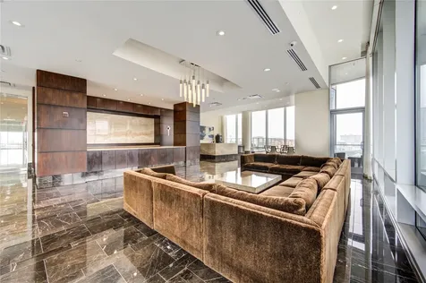 2727 Kirby Drive 27d Houston TX 77098