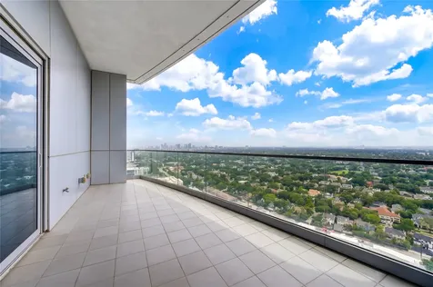 2727 Kirby Drive 27d Houston TX 77098
