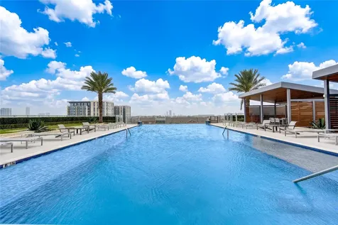2727 Kirby Drive 27d Houston TX 77098