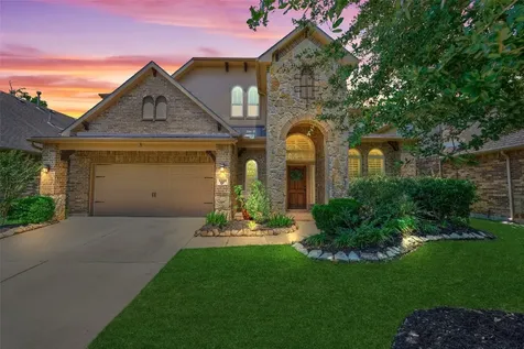 155 W Wading Pond Circle Tomball TX 77375