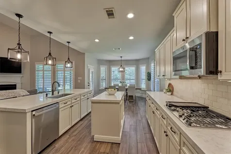 155 W Wading Pond Circle Tomball TX 77375