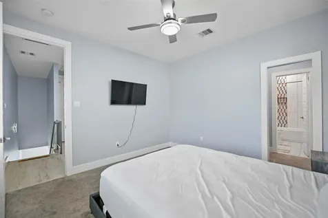 2413 Pease Street Houston TX 77003