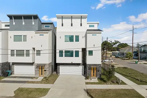2413 Pease Street Houston TX 77003