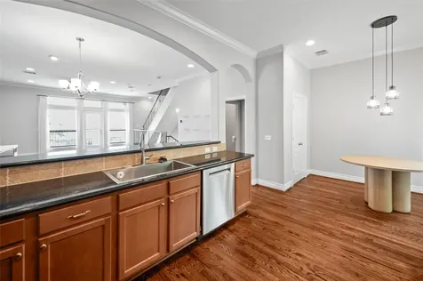 1409 Rosedale Street Houston TX 77004
