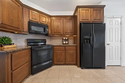 5030 Highland Pass Montgomery TX 77316