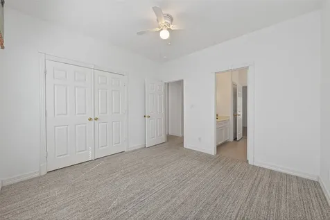 5030 Highland Pass Montgomery TX 77316