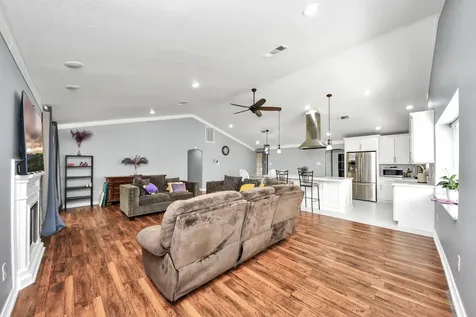 1359 Littleport Lane Channelview TX 77530