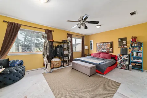 5800 Lumberdale Road 55 Houston TX 77092