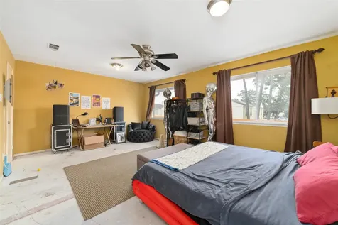 5800 Lumberdale Road 55 Houston TX 77092