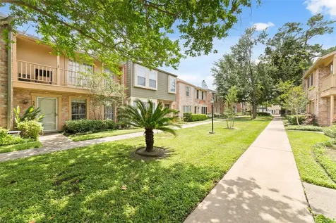 5800 Lumberdale Road 55 Houston TX 77092