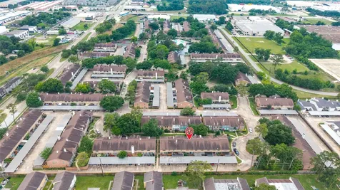 5800 Lumberdale Road 55 Houston TX 77092