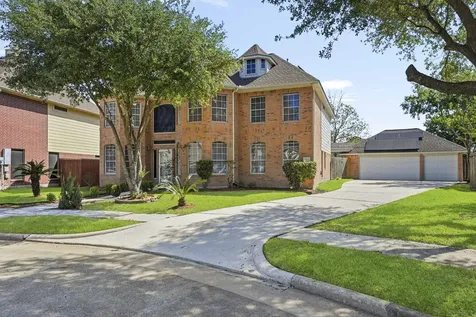 215 Crabapple Drive Baytown TX 77520
