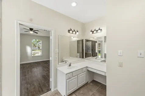 215 Crabapple Drive Baytown TX 77520