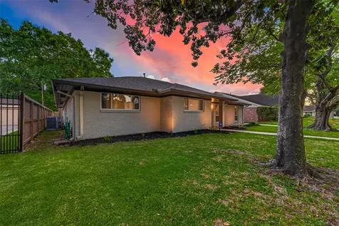 6227 Yarwell Drive Houston TX 77096