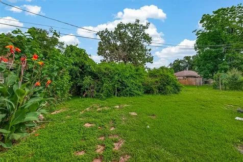 2507 12th Street Galena Park TX 77547