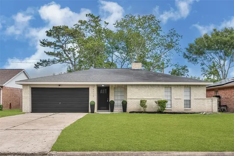 16715 Bougainvilla Lane Friendswood TX 77546