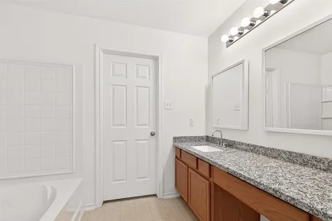 10 Druids Glen Place The Woodlands TX 77382