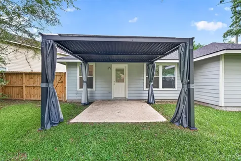 10 Druids Glen Place The Woodlands TX 77382