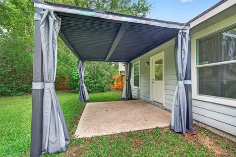 10 Druids Glen Place The Woodlands TX 77382