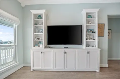 973 Sea Breeze Crystal Beach TX 77650