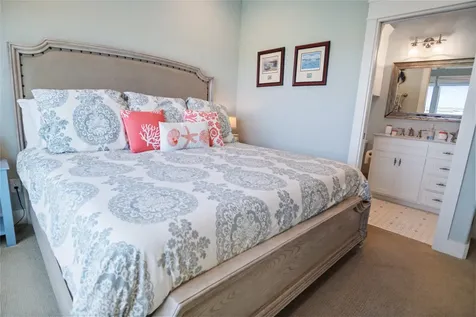 973 Sea Breeze Crystal Beach TX 77650
