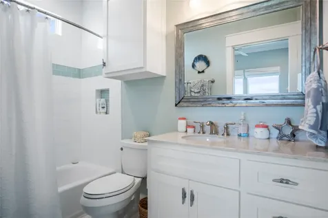973 Sea Breeze Crystal Beach TX 77650