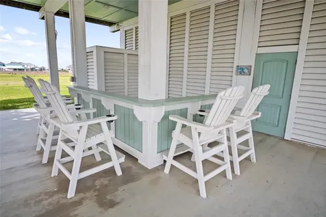 973 Sea Breeze Crystal Beach TX 77650