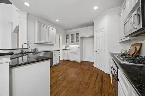1250 Seamist Drive Houston TX 77008