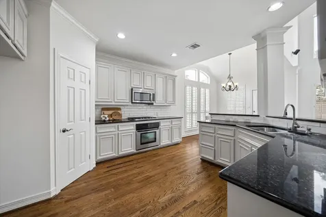 1250 Seamist Drive Houston TX 77008