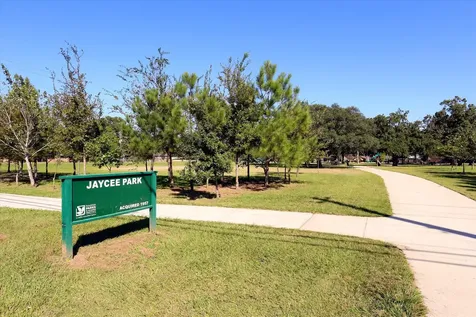 1250 Seamist Drive Houston TX 77008