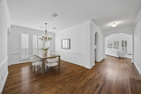 1250 Seamist Drive Houston TX 77008
