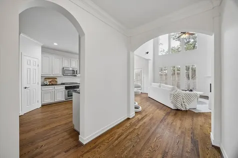 1250 Seamist Drive Houston TX 77008