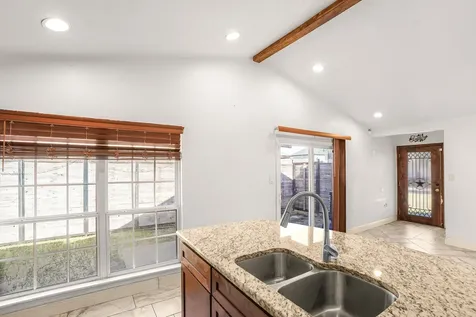5609 Hollow Pines Drive Houston TX 77049