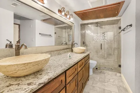 5609 Hollow Pines Drive Houston TX 77049