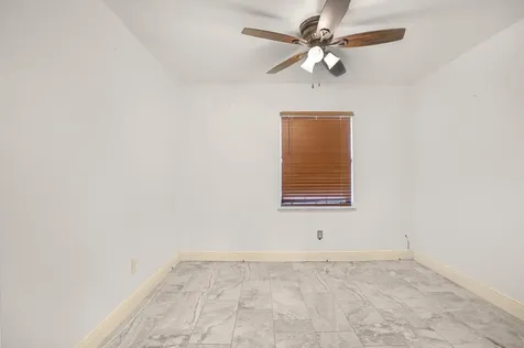 5609 Hollow Pines Drive Houston TX 77049