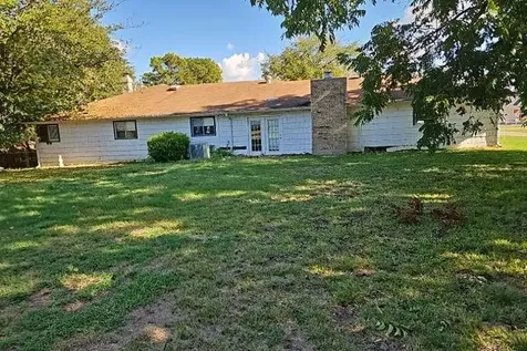 422 Navajo Trail Gainesville TX 76240