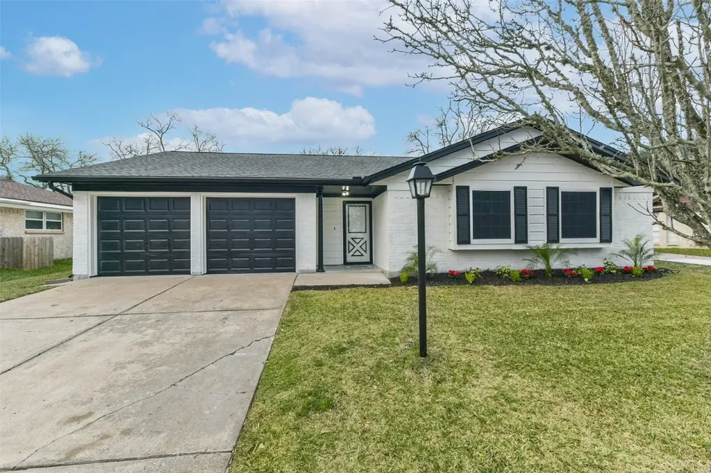1805 Sleepy Creek Way Pearland TX 77581