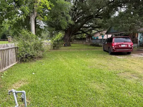2118 8th Street Orange TX 77630