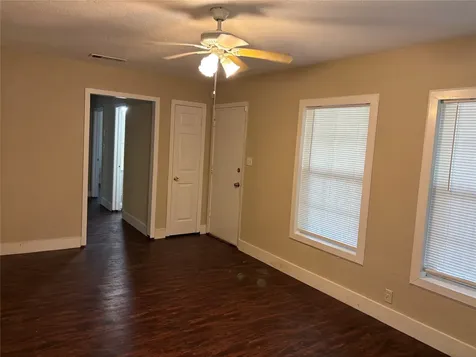 2118 8th Street Orange TX 77630