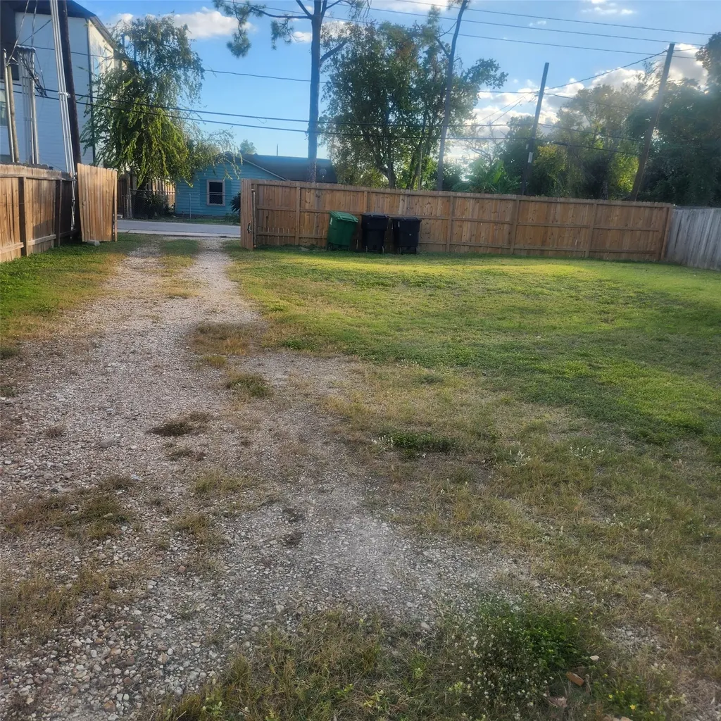 320 Thornton Road Houston TX 77018