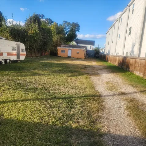 320 Thornton Road Houston TX 77018
