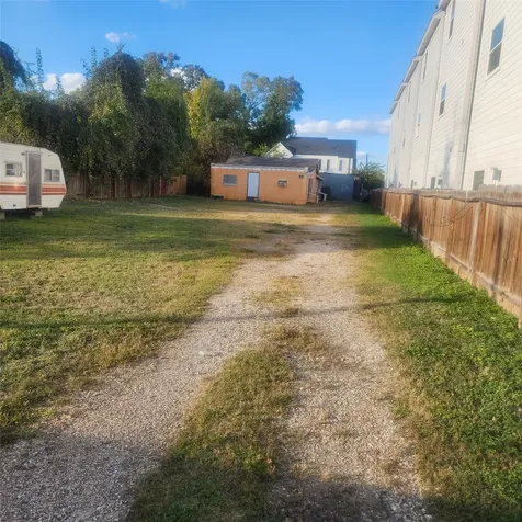 320 Thornton Road Houston TX 77018