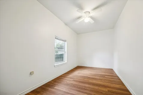 7933 Elwood Street Houston TX 77012